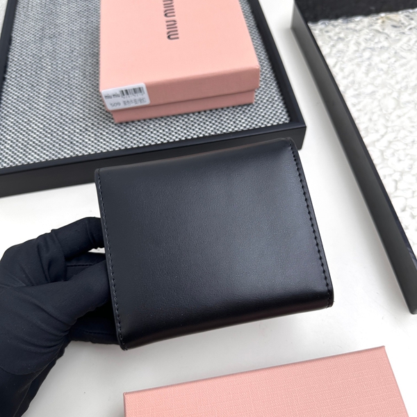 超激安ブランド財布偽物側面デザイン